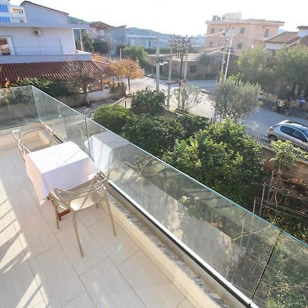 Vision 4 Ksamil Villa Apartments And Rooms Екстериор снимка