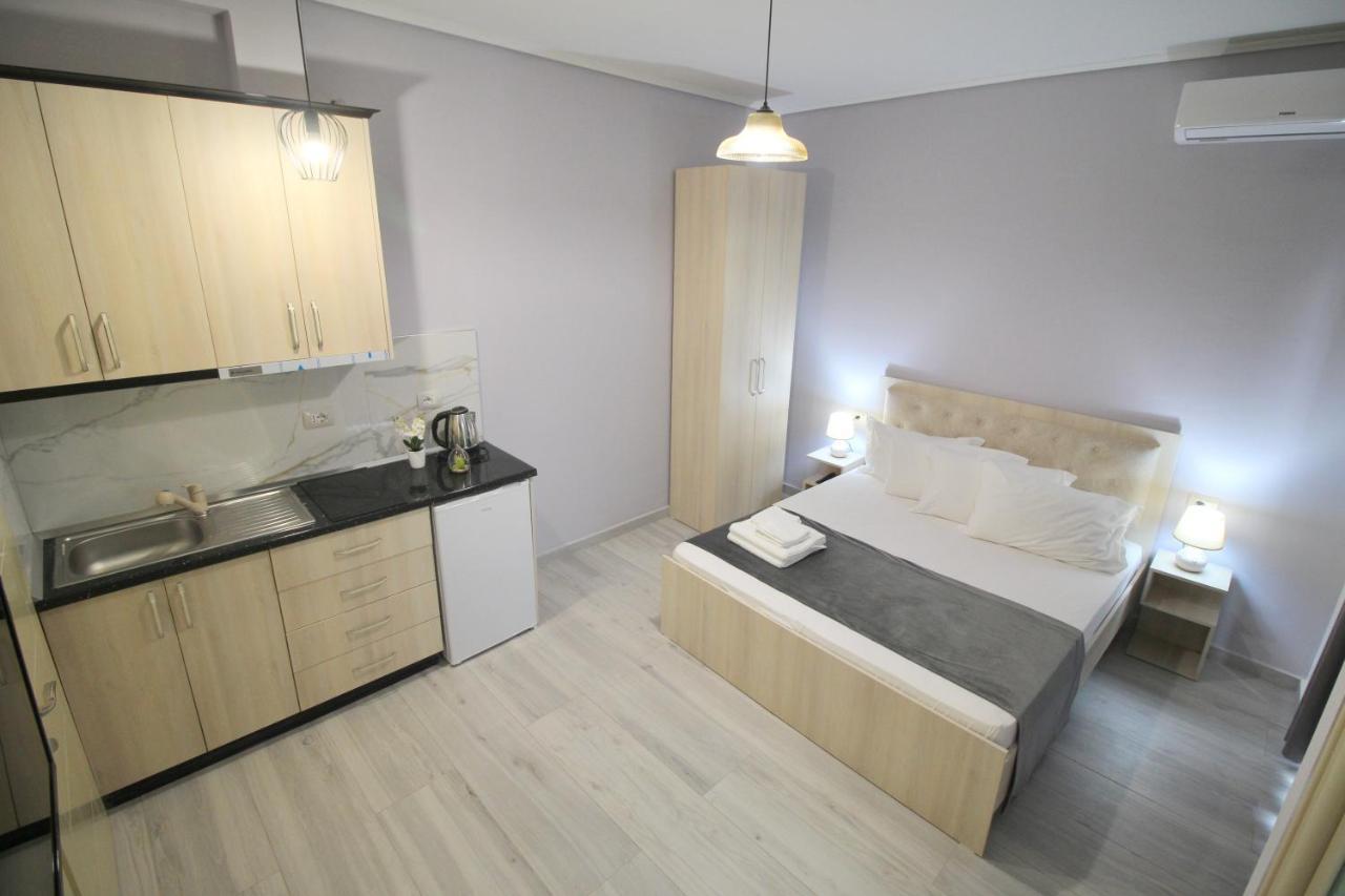 Vision 4 Ksamil Villa Apartments And Rooms Екстериор снимка