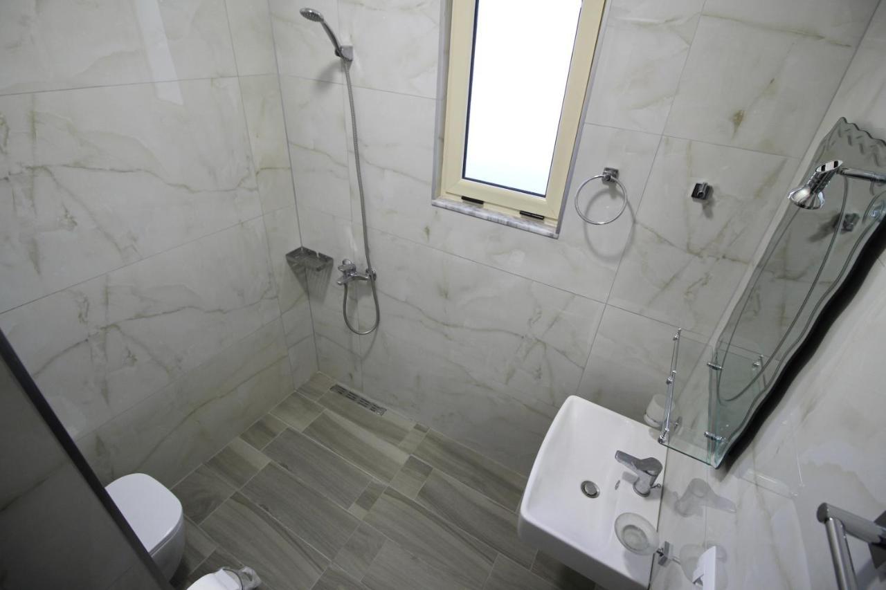 Vision 4 Ksamil Villa Apartments And Rooms Екстериор снимка