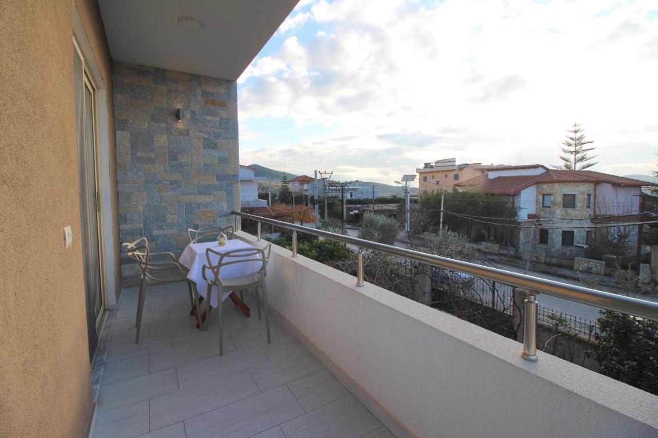 Vision 4 Ksamil Villa Apartments And Rooms Екстериор снимка