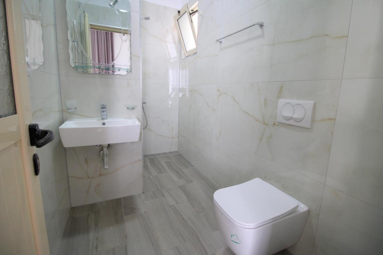 Vision 4 Ksamil Villa Apartments And Rooms Екстериор снимка
