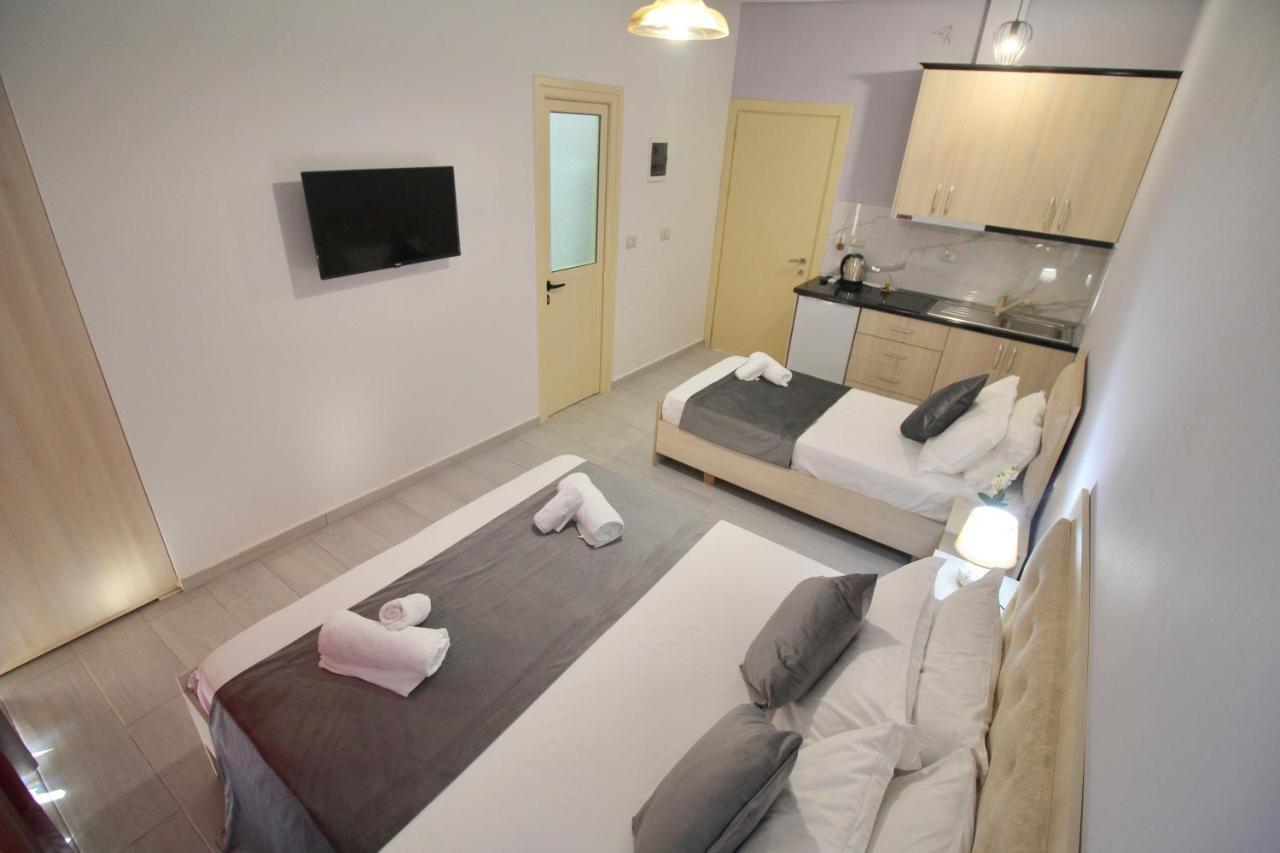 Vision 4 Ksamil Villa Apartments And Rooms Екстериор снимка