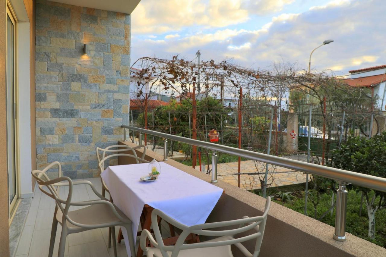 Vision 4 Ksamil Villa Apartments And Rooms Екстериор снимка