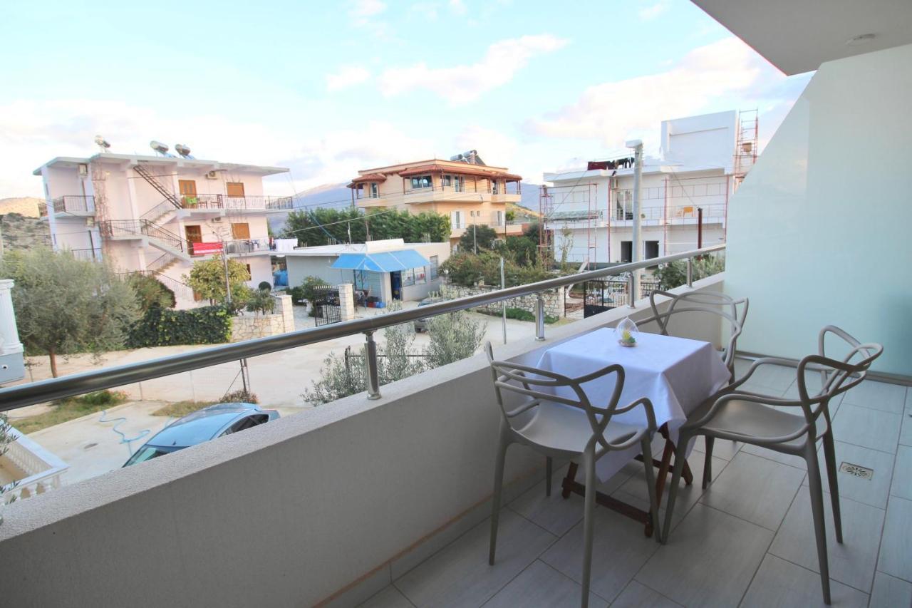 Vision 4 Ksamil Villa Apartments And Rooms Екстериор снимка